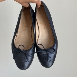 Chanel Black Leather Ballet Flats 37.5